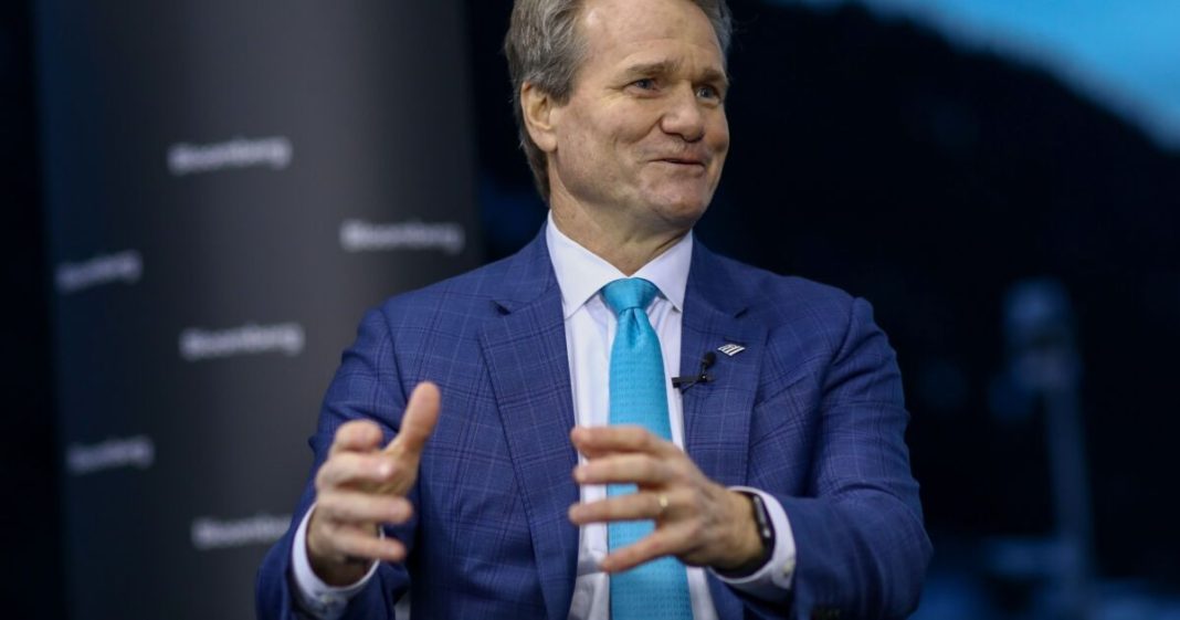 Bank of America shakes up leadership, Moynihan stays on