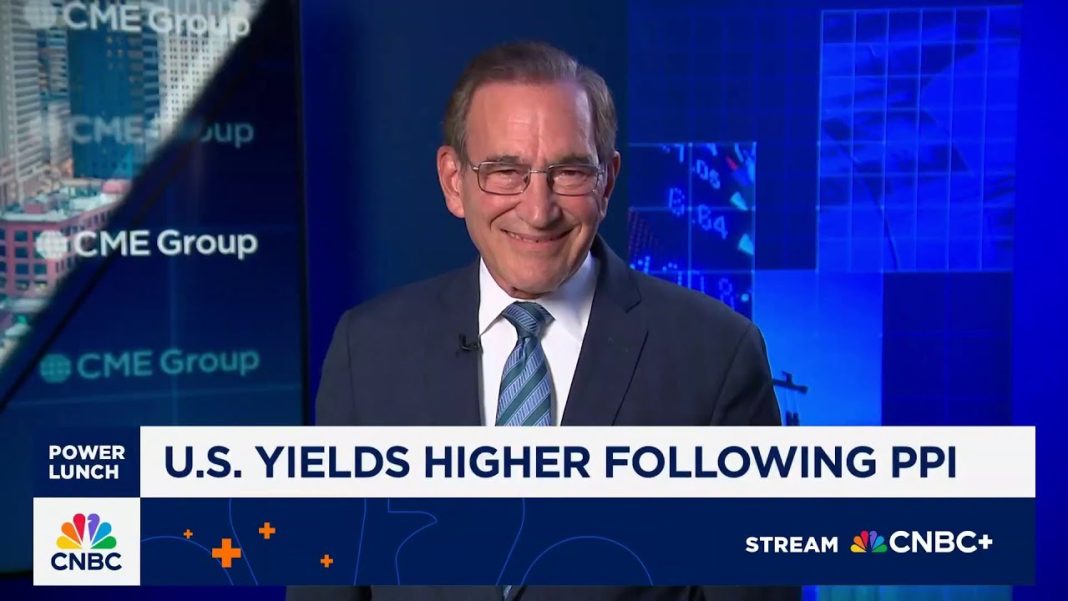 Treasury market reacts little to economic data