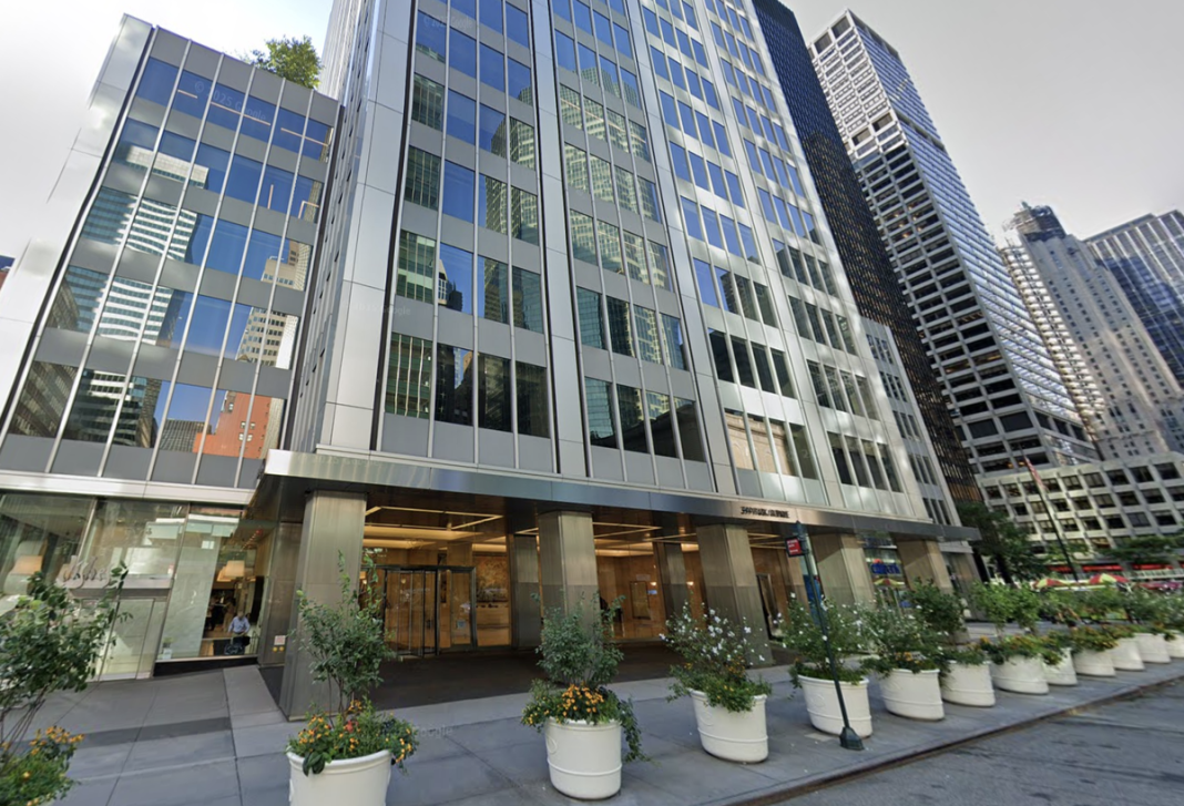 Blue Owl Caps Redemptions After Investors Sought $5.4B Across 2 Funds