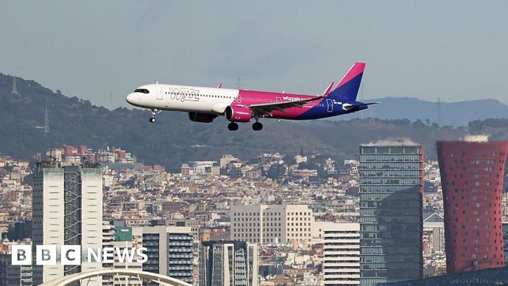 European flight prices are falling in short term, Wizz Air boss says