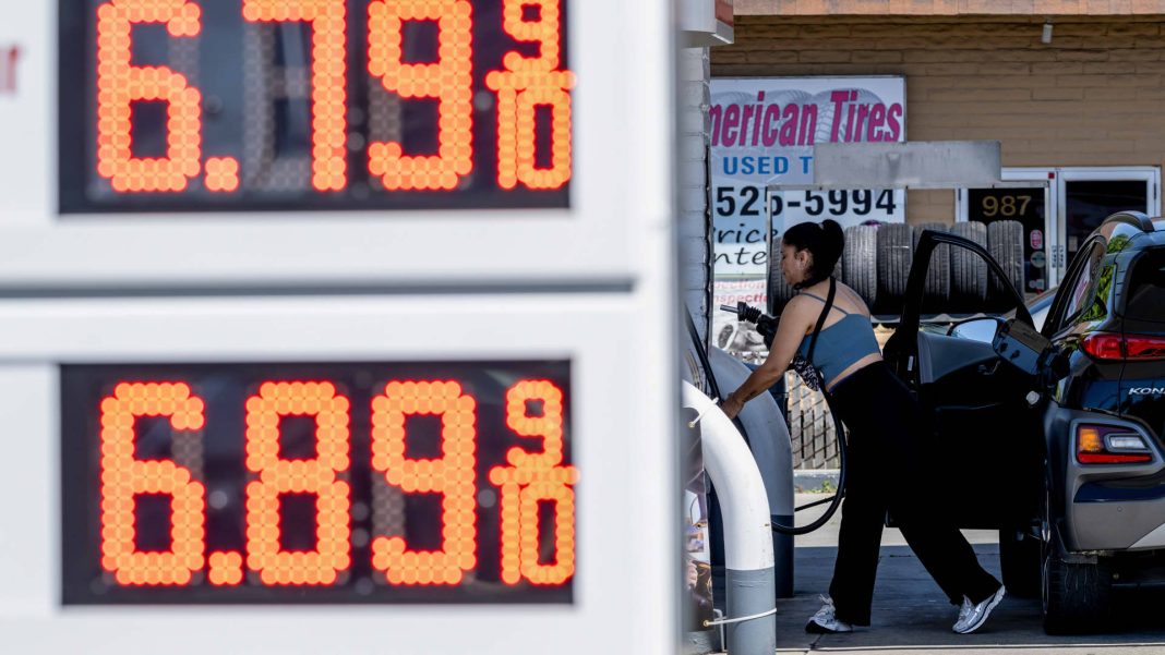 Average U.S. household paying $450 more on gas and energy