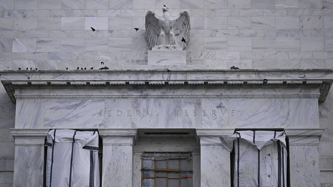 Fed dissenters explain 'no' votes, saying they disagreed with hinting next move would be a cut