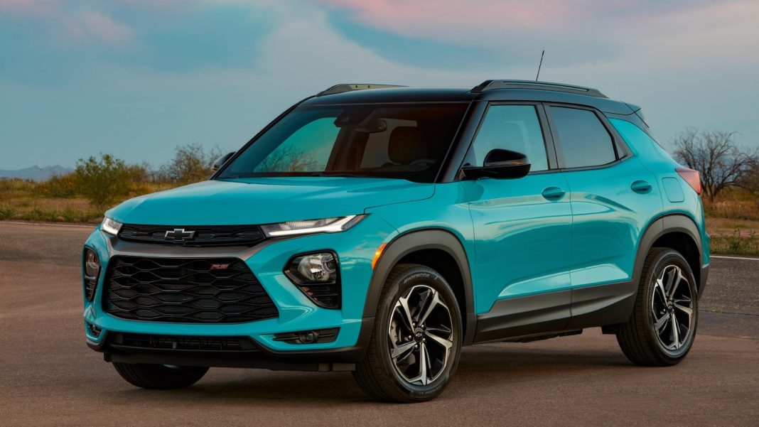 These are Edmunds' top used SUVs under $20,000 for teen drivers